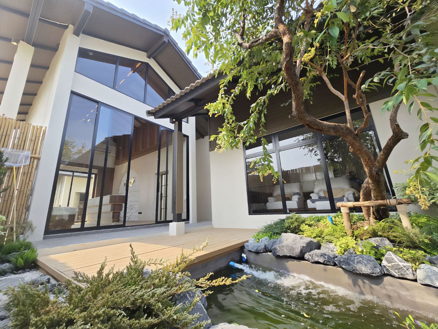 ผลงานติดตั้งประตูหน้าต่างอลูมิเนียมคุณภาพ ร้อยเอ็ด มหาสารคาม