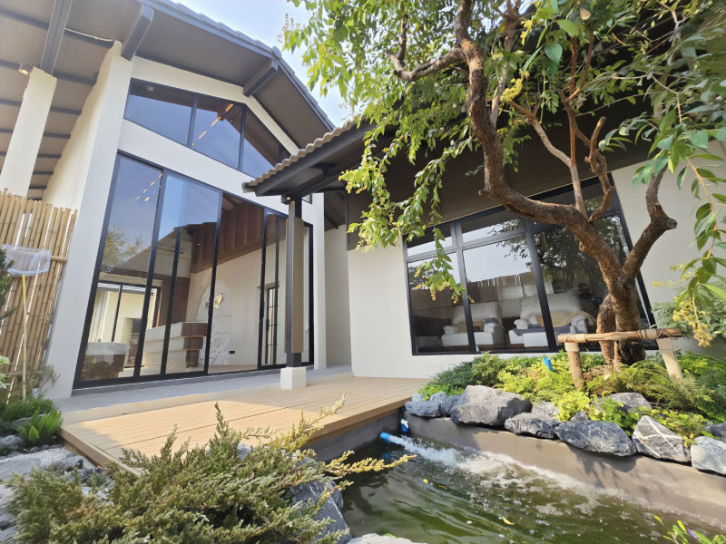 Me Aura Spa - งานติดตั้งประตู หน้าต่างอลูมิเนียมคุณภาพ