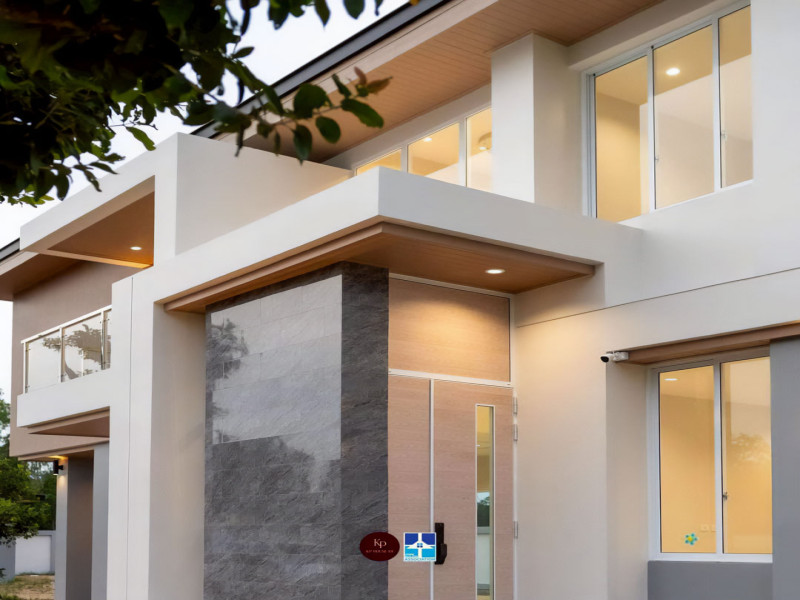 Modern House - งานติดตั้งประตู หน้าต่างอลูมิเนียมคุณภาพ